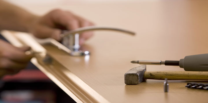 garagedoortechnicianking-county Garage door technicain King County Washington