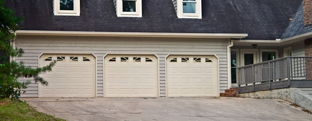 Garage doors in Issaquah